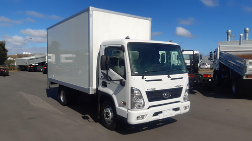 HYUNDAI EX6M FRIDGE TRUCK