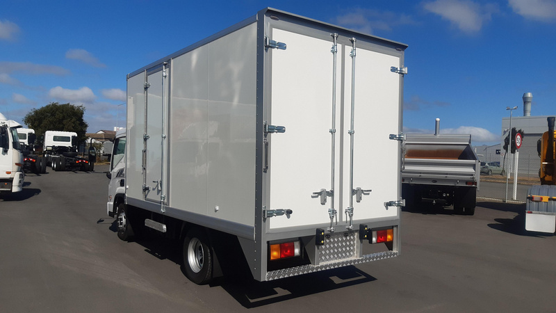 HYUNDAI EX6M FRIDGE TRUCK | Commercial Vehicle Centre